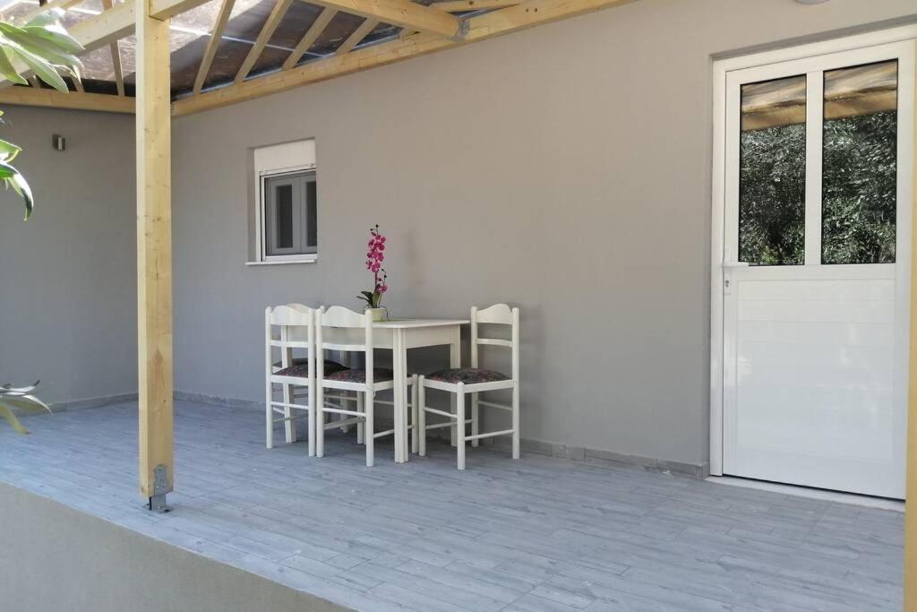 Αqua Blue Villa Agios Spyridon  Eksteriør billede